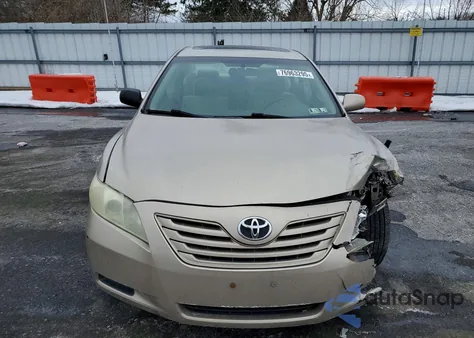 2007 Toyota Camry Ce z USA, uszkodzony, nr VIN 4T1BE46K57U122247